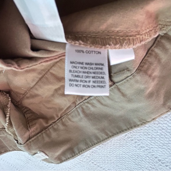 🔥LOFT Khaki Short Size 10 - Picture 6 of 6